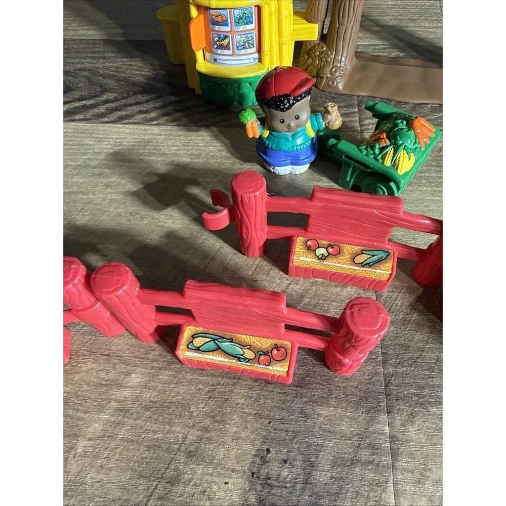 Fisher Price Little People Baby Animals Petting Zoo Kiosk, 1 Figure, NO ANIMALS